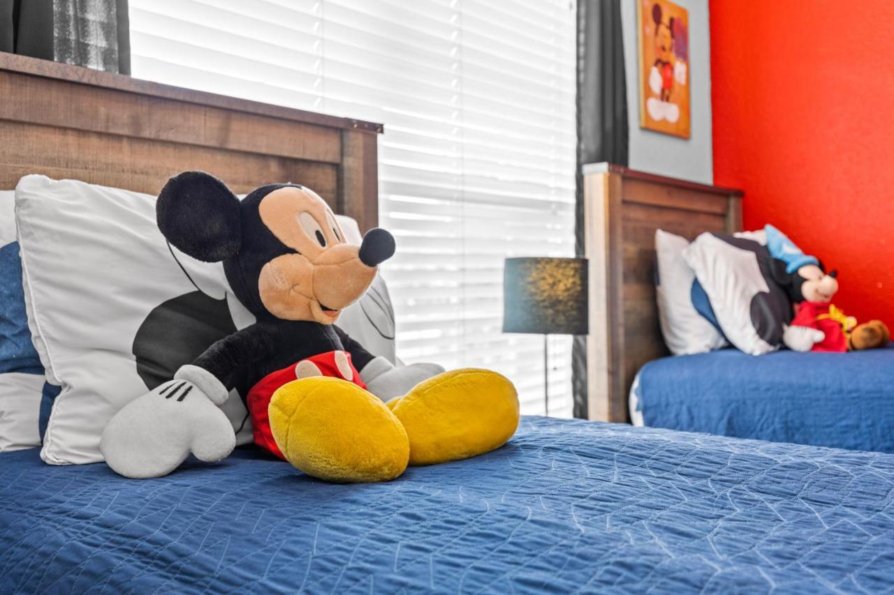 The Wish House, Just Miles From World * Orlando